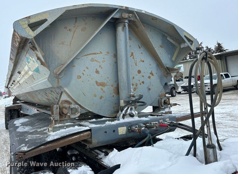 image for item DQ1082 1999 Smith Co. SC3000 side dump trailer