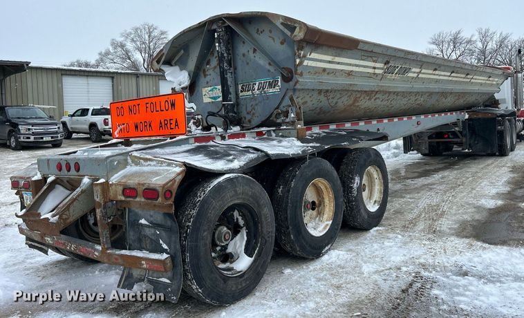 image for item DQ1082 1999 Smith Co. SC3000 side dump trailer