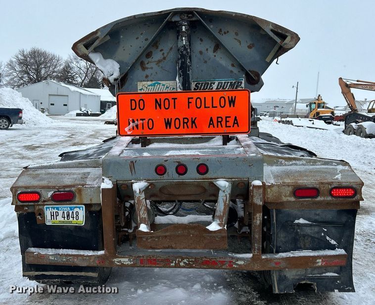 image for item DQ1082 1999 Smith Co. SC3000 side dump trailer