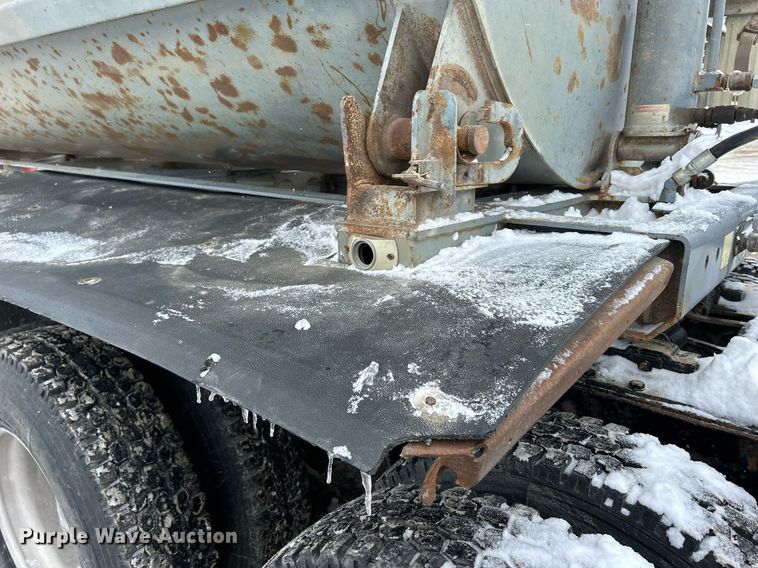 image for item DQ1082 1999 Smith Co. SC3000 side dump trailer