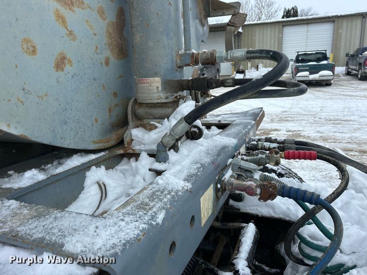 image for item DQ1082 1999 Smith Co. SC3000 side dump trailer