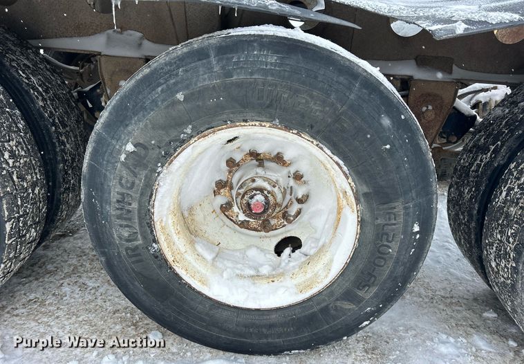 image for item DQ1082 1999 Smith Co. SC3000 side dump trailer