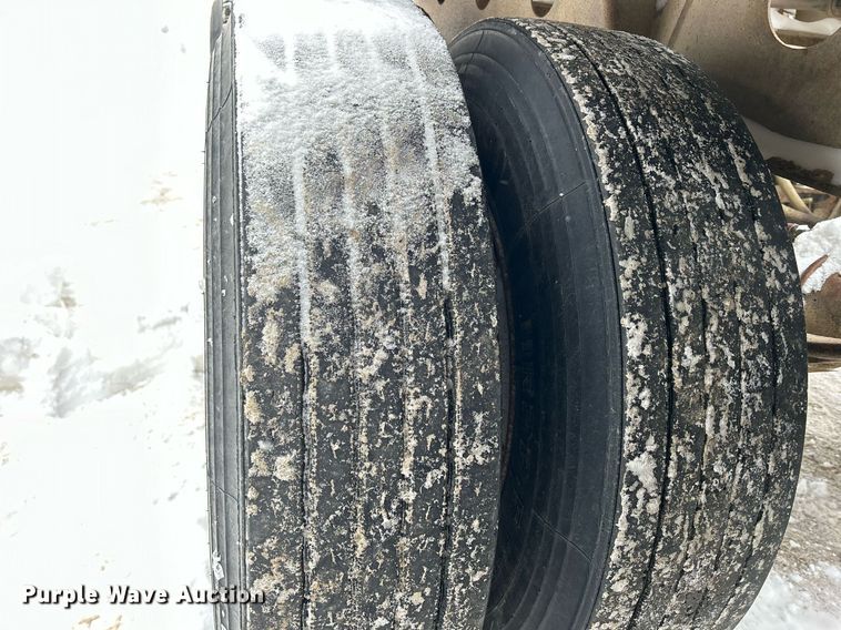 image for item DQ1082 1999 Smith Co. SC3000 side dump trailer