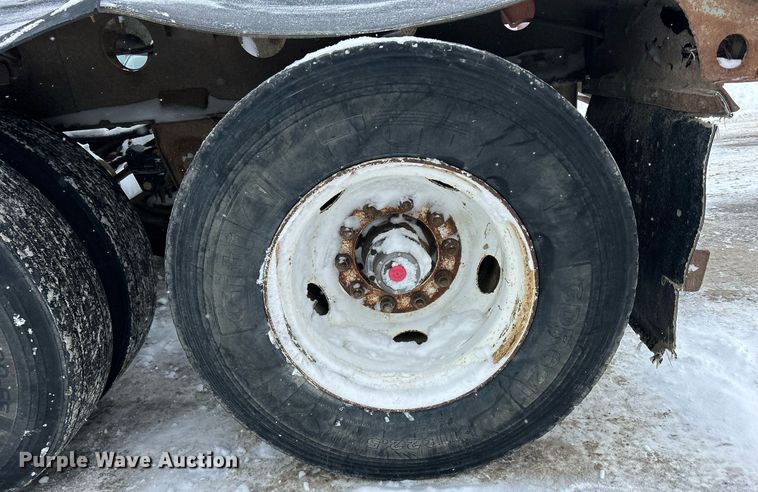 image for item DQ1082 1999 Smith Co. SC3000 side dump trailer