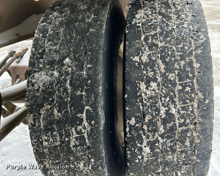 image for item DQ1082 1999 Smith Co. SC3000 side dump trailer