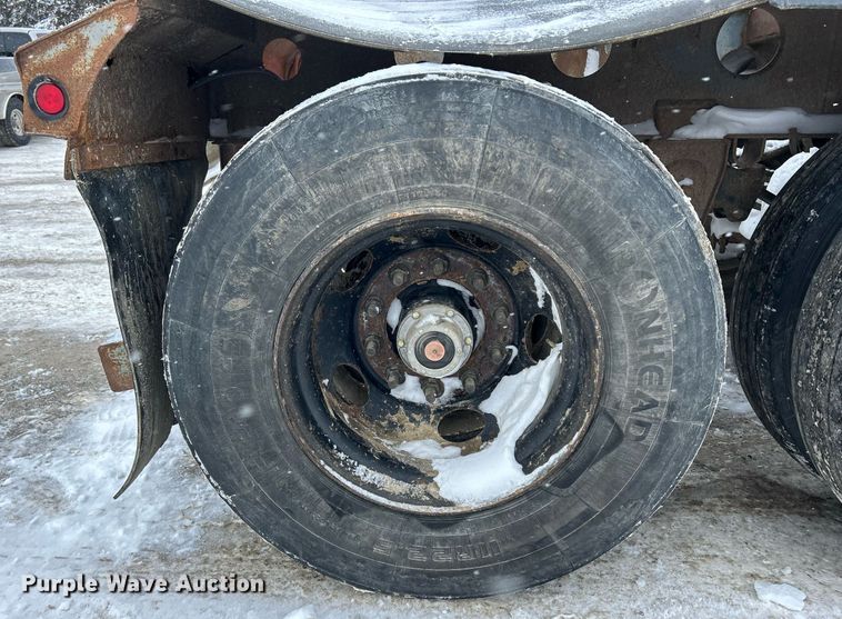 image for item DQ1082 1999 Smith Co. SC3000 side dump trailer