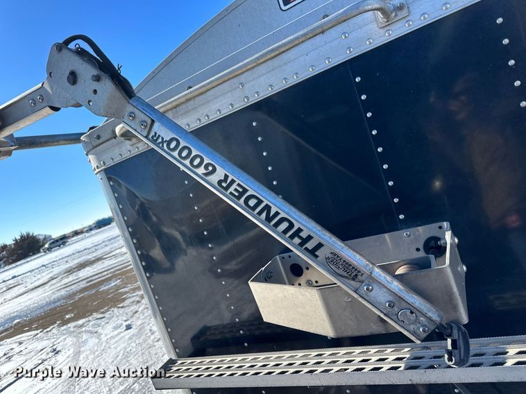 image for item EK9910 2016 Timpte grain trailer