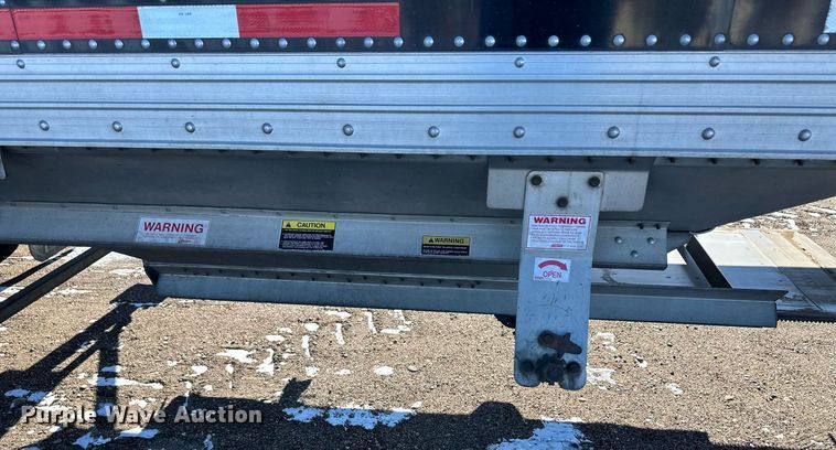 image for item EK9910 2016 Timpte grain trailer