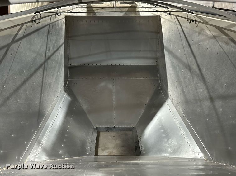 image for item EK9910 2016 Timpte grain trailer