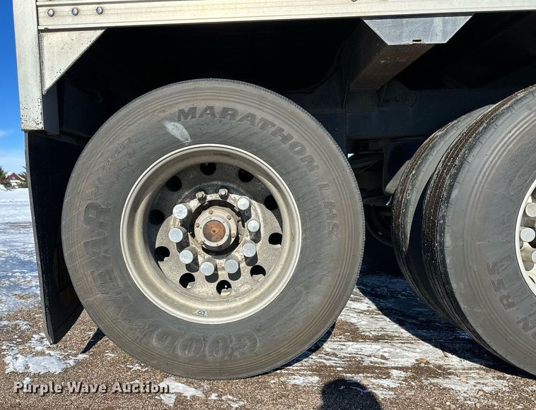 image for item EK9910 2016 Timpte grain trailer