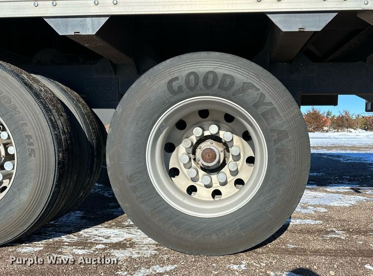 image for item EK9910 2016 Timpte grain trailer