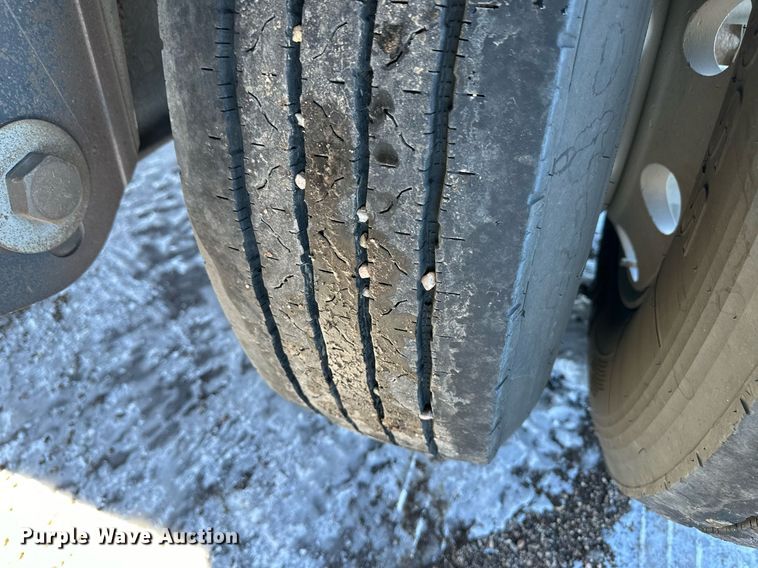 image for item EK9910 2016 Timpte grain trailer