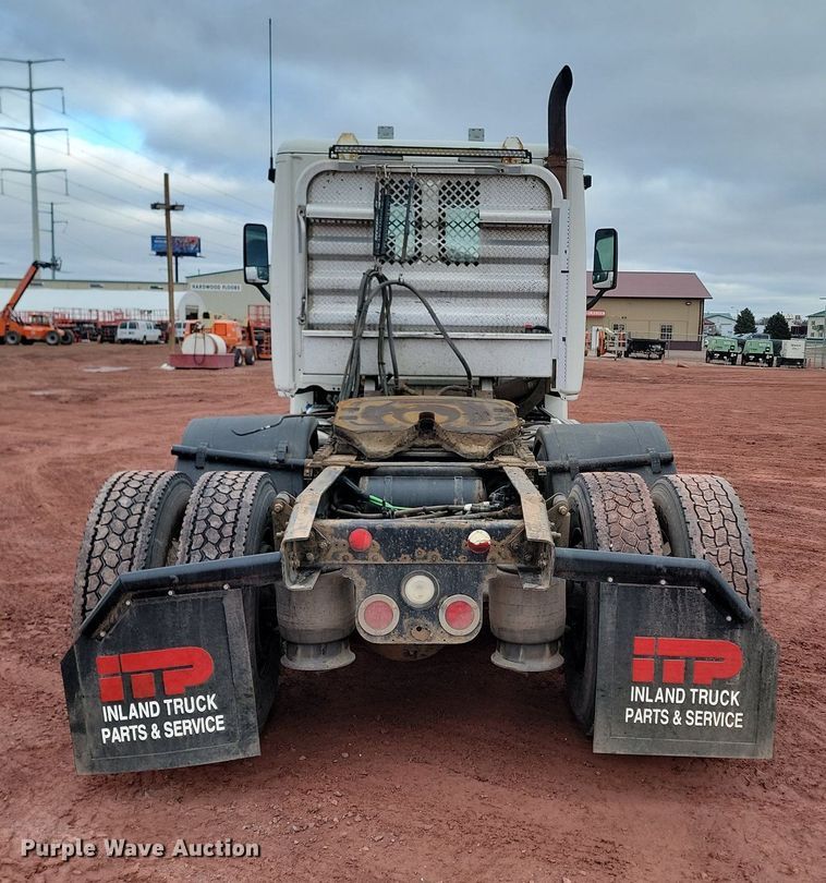 image for item KT9628 2012 Freightliner  Cascadia 125 semi truck