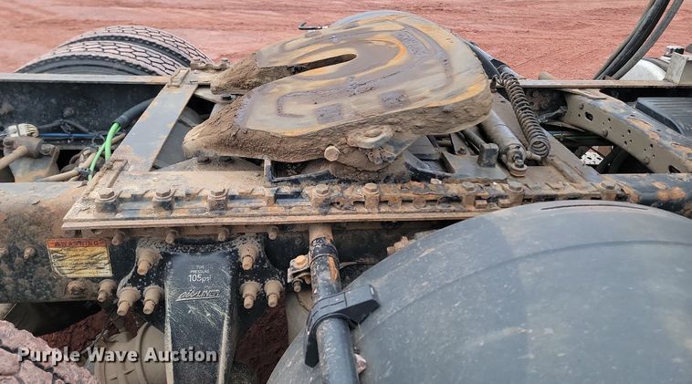 image for item KT9628 2012 Freightliner  Cascadia 125 semi truck