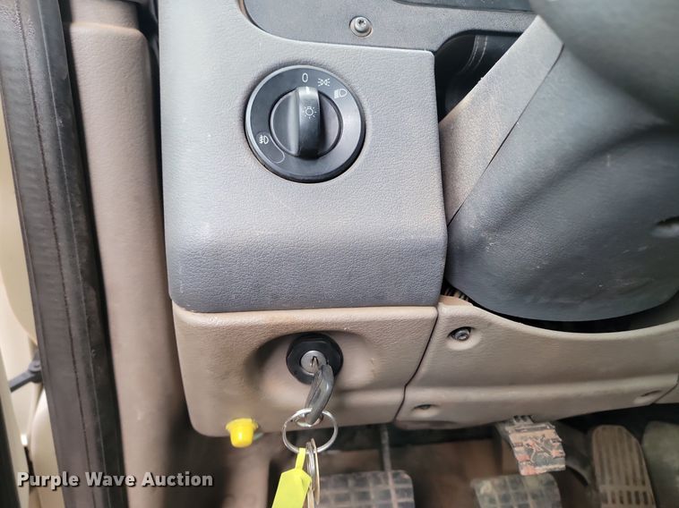 image for item KT9628 2012 Freightliner  Cascadia 125 semi truck