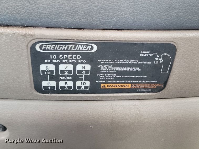 image for item KT9628 2012 Freightliner  Cascadia 125 semi truck