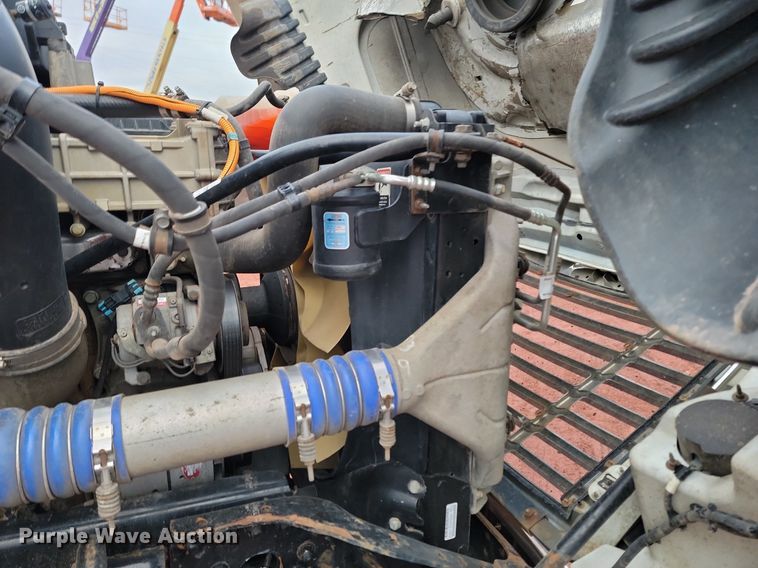 image for item KT9628 2012 Freightliner  Cascadia 125 semi truck