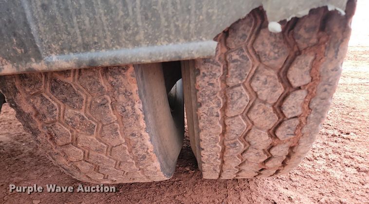 image for item KT9628 2012 Freightliner  Cascadia 125 semi truck