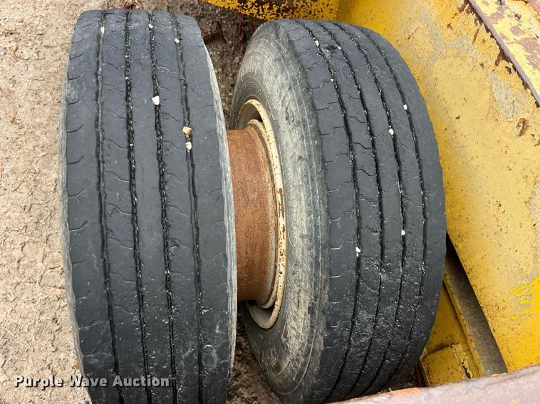 image for item LD9899 1972 Load King equipment trailer