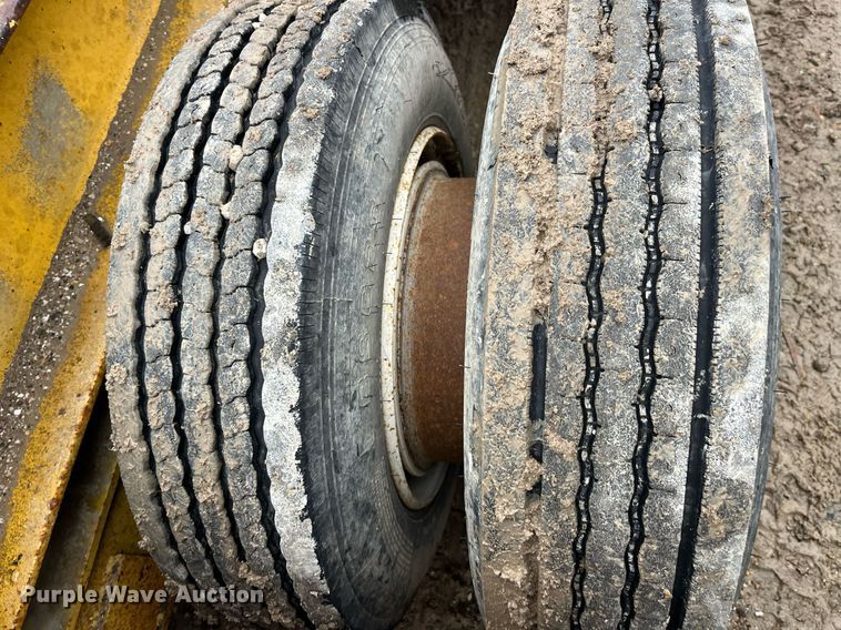 image for item LD9899 1972 Load King equipment trailer