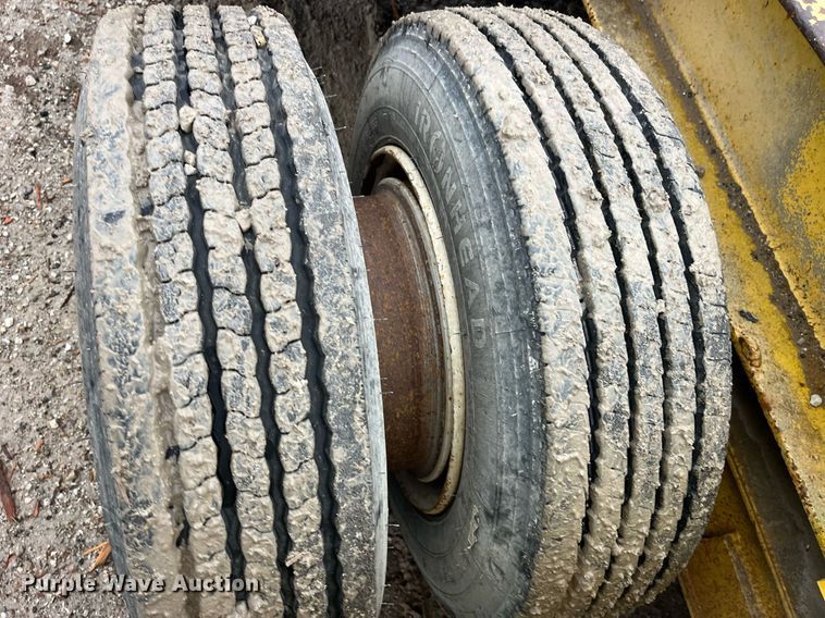 image for item LD9899 1972 Load King equipment trailer