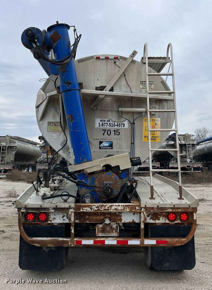 image for item LD9924 2006 Warren AT-36-SER9 feed delivery trailer