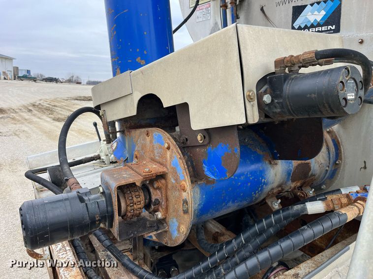 image for item LD9924 2006 Warren AT-36-SER9 feed delivery trailer