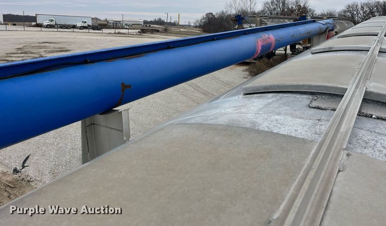 image for item LD9924 2006 Warren AT-36-SER9 feed delivery trailer