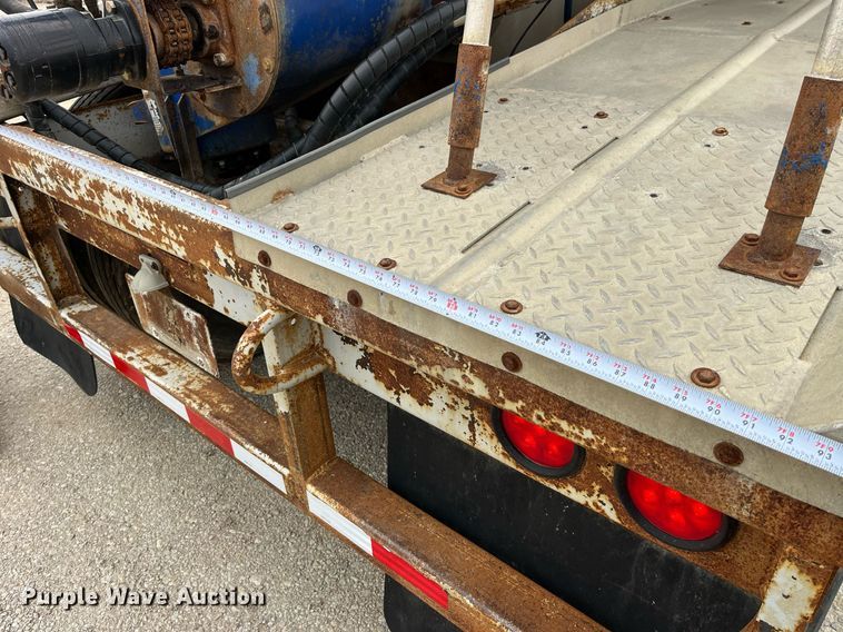 image for item LD9924 2006 Warren AT-36-SER9 feed delivery trailer