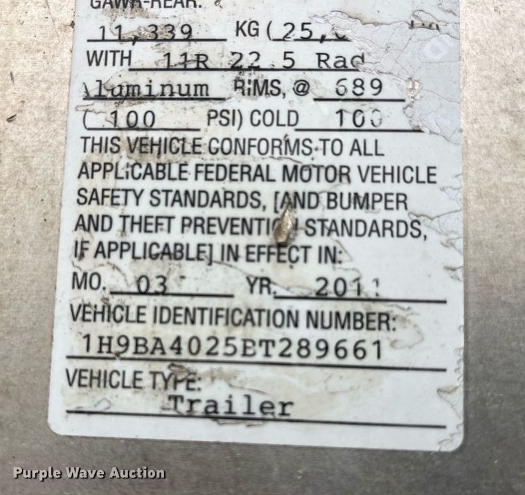 image for item LD9925 2011 Hensley  ATLW-36-32-8 feed delivery trailer