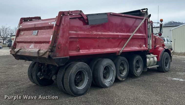image for item LO9460 1994 Kenworth  T800 dump truck