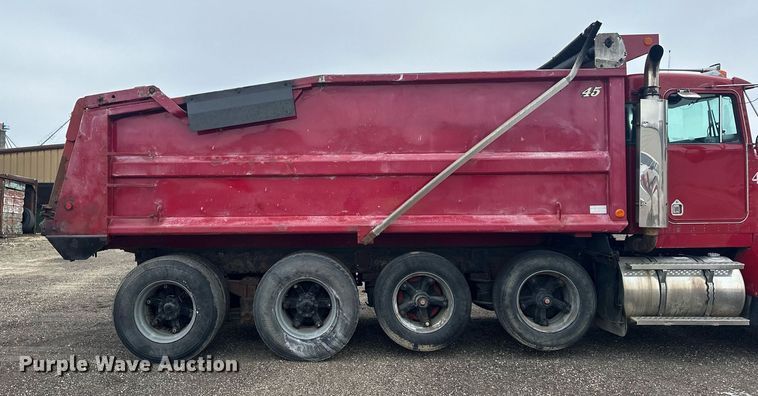 image for item LO9460 1994 Kenworth  T800 dump truck