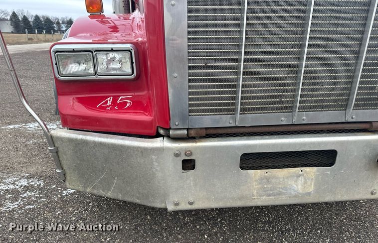 image for item LO9460 1994 Kenworth  T800 dump truck