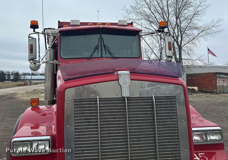 image for item LO9460 1994 Kenworth  T800 dump truck