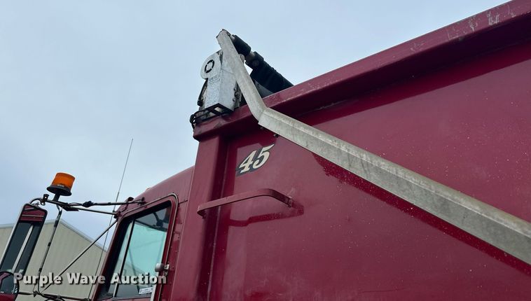 image for item LO9460 1994 Kenworth  T800 dump truck