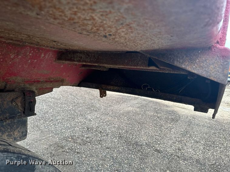 image for item LO9460 1994 Kenworth  T800 dump truck