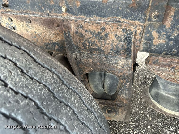 image for item LO9460 1994 Kenworth  T800 dump truck