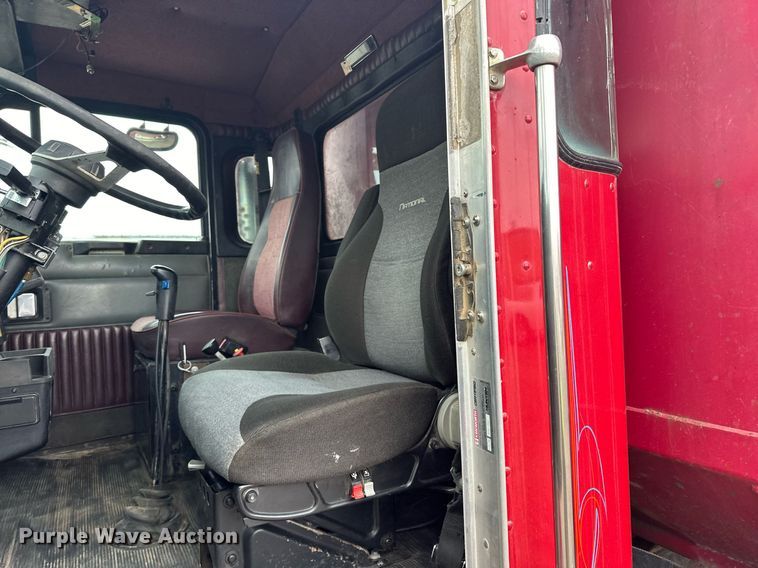 image for item LO9460 1994 Kenworth  T800 dump truck