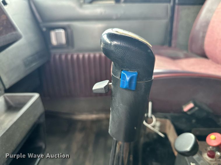 image for item LO9460 1994 Kenworth  T800 dump truck