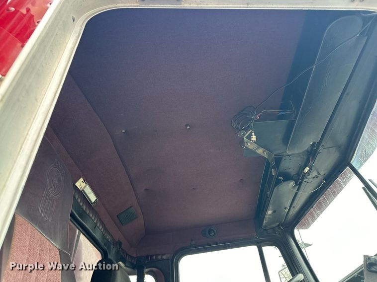 image for item LO9460 1994 Kenworth  T800 dump truck