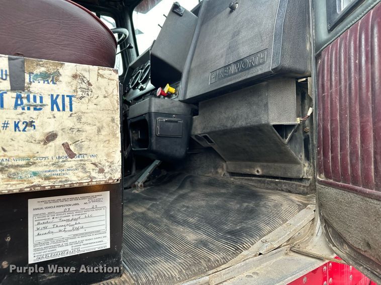 image for item LO9460 1994 Kenworth  T800 dump truck