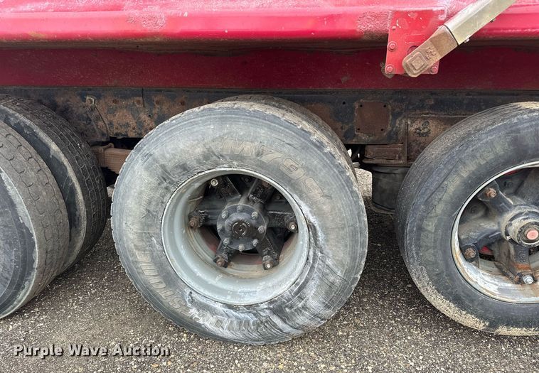 image for item LO9460 1994 Kenworth  T800 dump truck