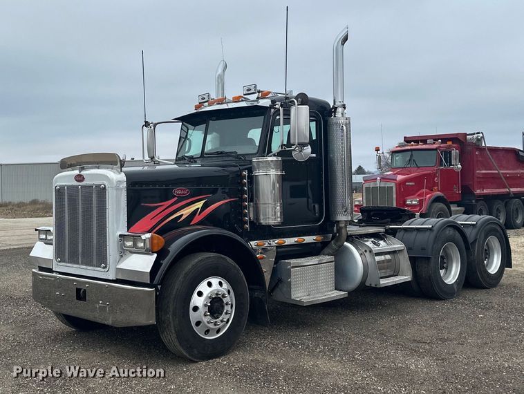 image for item LO9461 2007 Peterbilt  379 semi truck