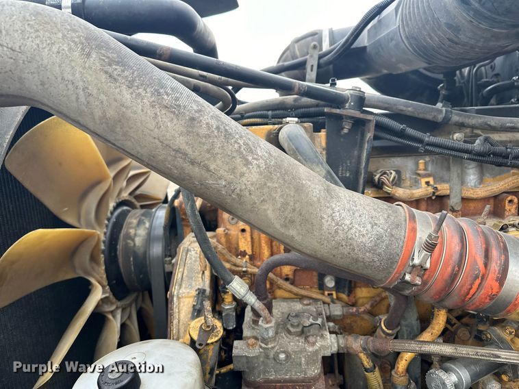 image for item LO9461 2007 Peterbilt  379 semi truck