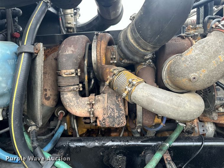 image for item LO9461 2007 Peterbilt  379 semi truck