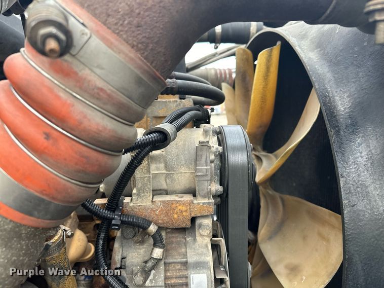 image for item LO9461 2007 Peterbilt  379 semi truck