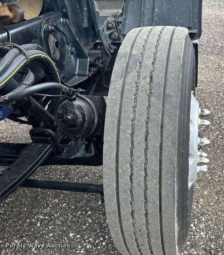 image for item LO9461 2007 Peterbilt  379 semi truck