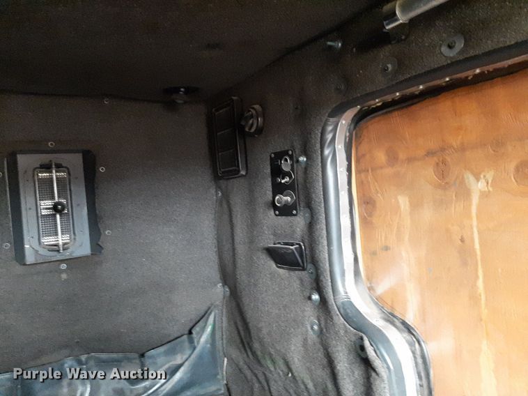 image for item LY9020 89