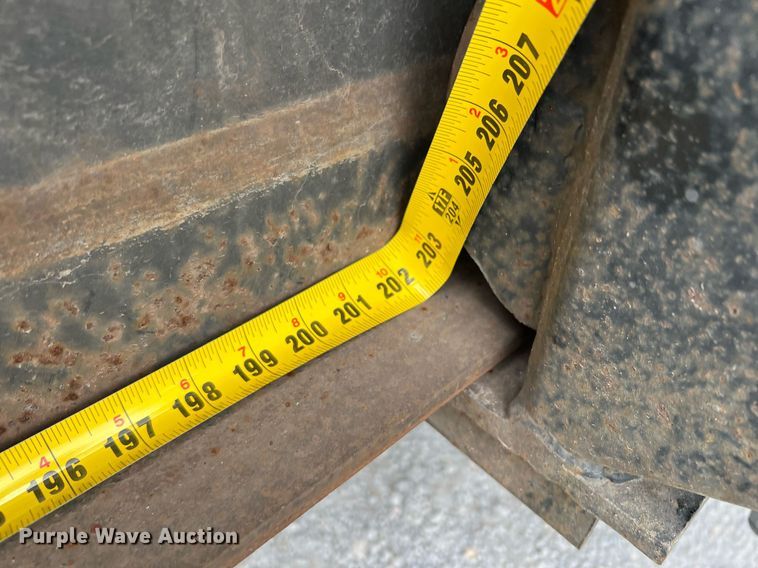 image for item MI9002 1985 Great Dane extendable flatbed trailer