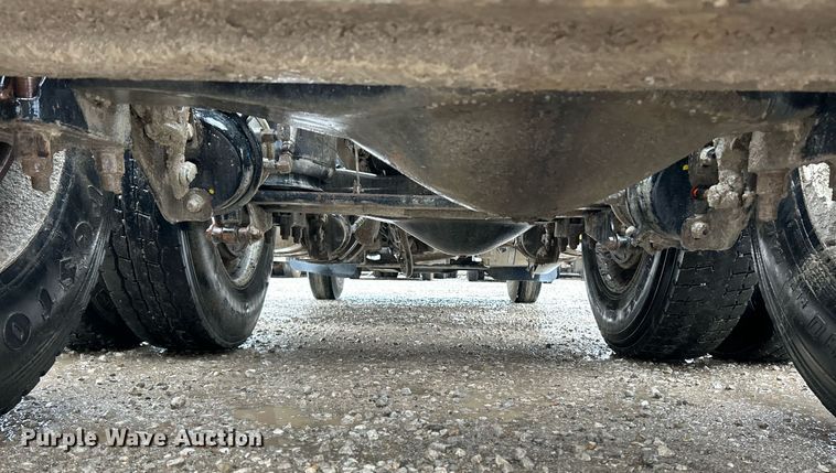 image for item NE9703 2012 Mack CHU613 semi truck